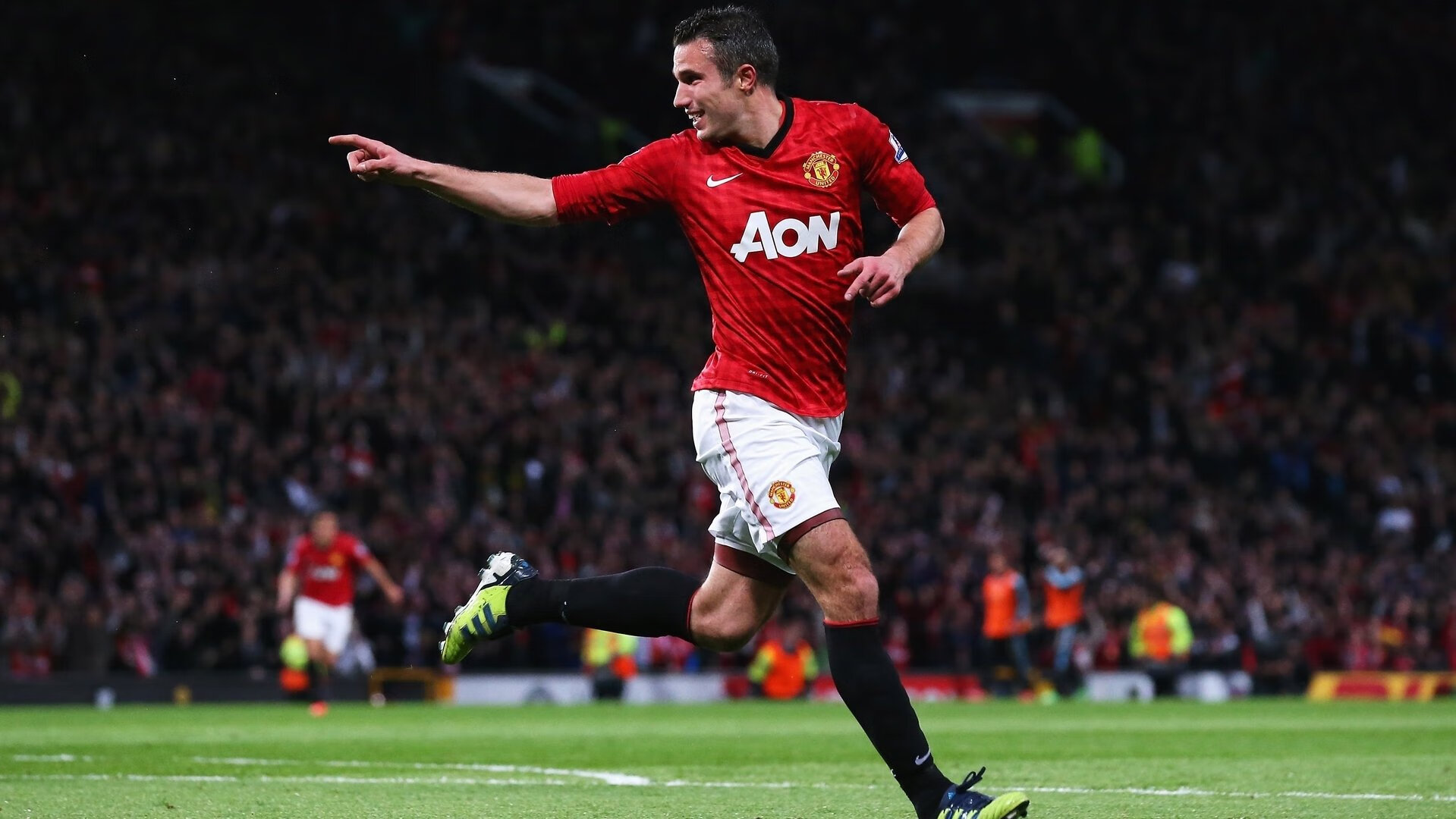 红魔铁蹄踏平东欧，巴尔韦德闪耀亚平宁—双线战场的王者叙事