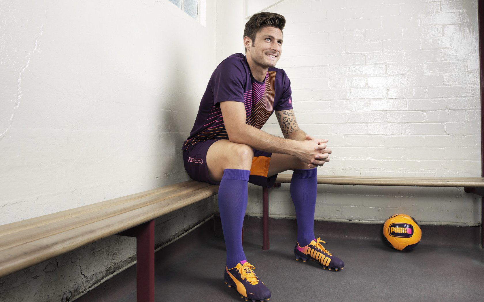 跨界主宰，当凯尔特人击溃开拓者，浓眉在意甲焦点战接管比赛